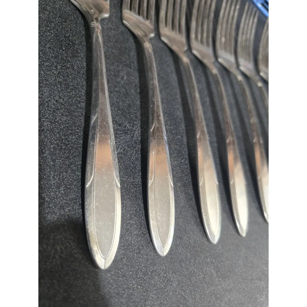 7 pc Oneida Reverie Dinner Forks Silverplate Nobility Plate Silverware Flatware